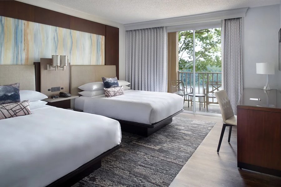 Atlanta Evergreen Lakeside Resort — Guest room