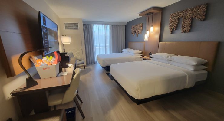 Atlanta Marriott Northwest at Galleria — Guest room