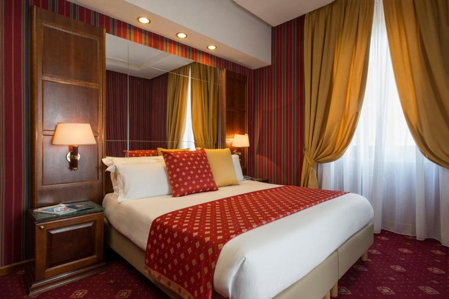 Atlante Garden Hotel — Guest room