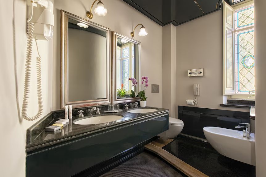 Atlante Star Hotel — Bathroom