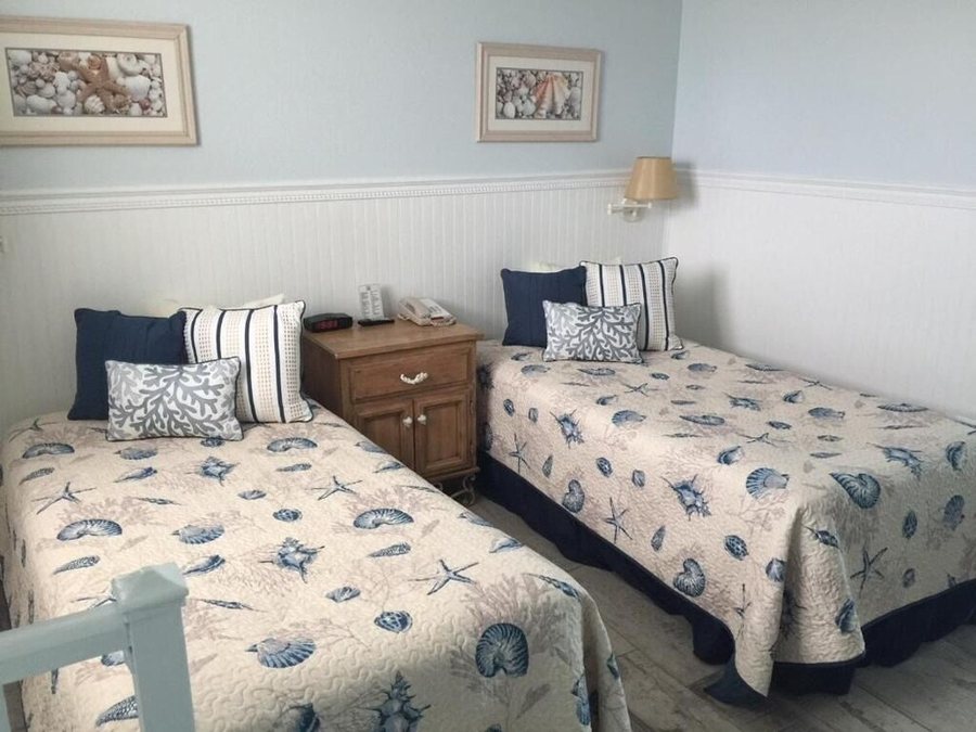 Atlantic Inn Indialantic Brevard County Florida — Guest room