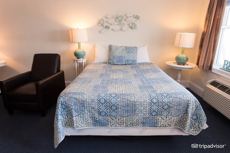 Atlantic Ocean Suites — Guest room
