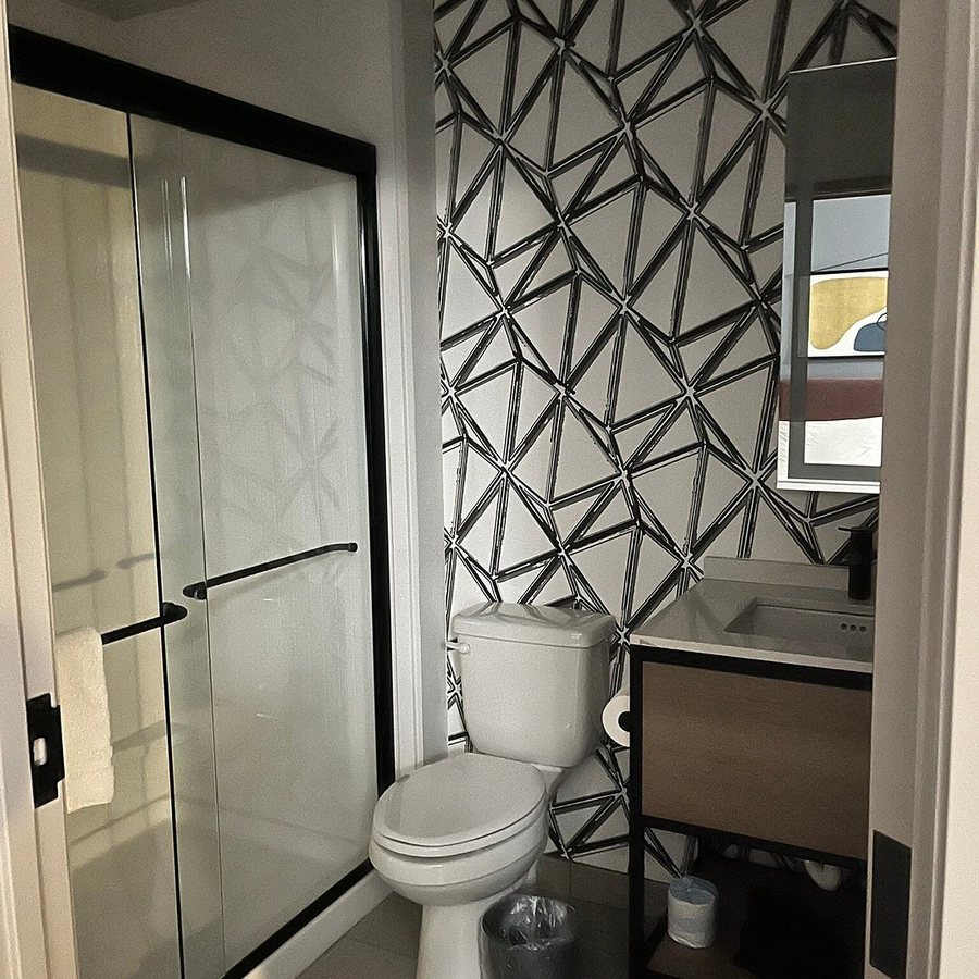 Atwell Suites Denver Airport aE Tower Road by IHG — Bathroom