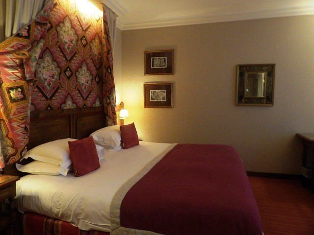 Au Manoir Saint Germain Des Pres — Guest room