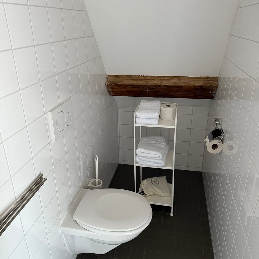 Auberge Du Mouton — Bathroom