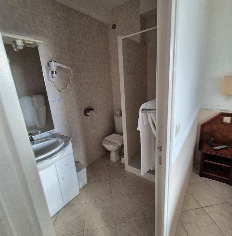 Auberge U Sirenu — Bathroom