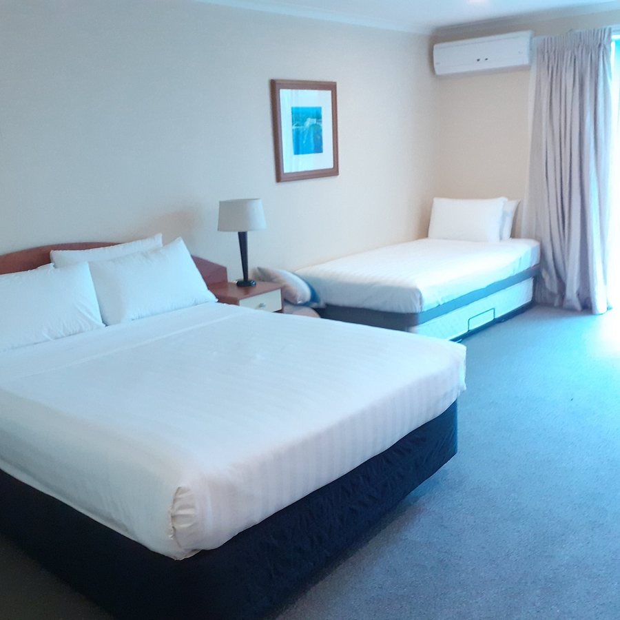 Auckland North Shore Motels Holiday Park — Guest room