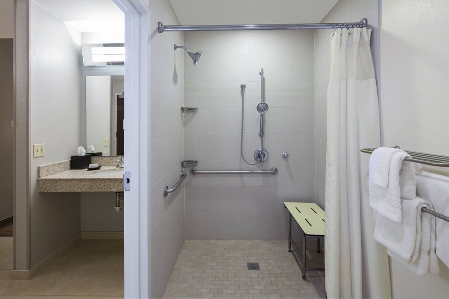 Audubon Cottages — Bathroom