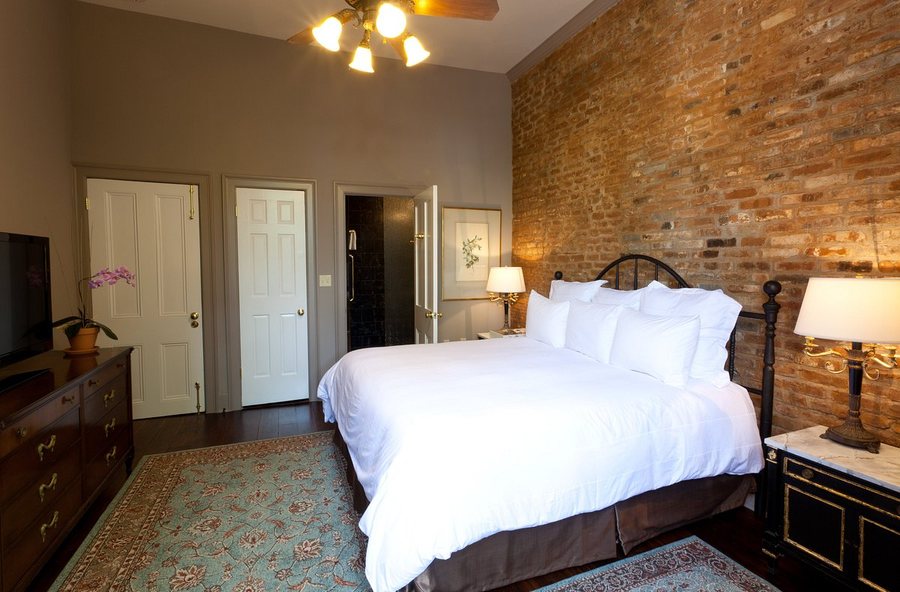 Audubon Cottages — Guest room