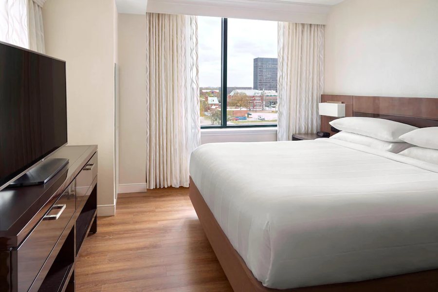 Augusta Marriott at the Convention Center — Guest room