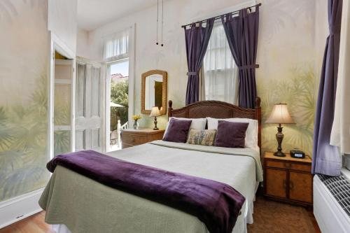 Auld Sweet Olive Bed and Breakfast — Guest room