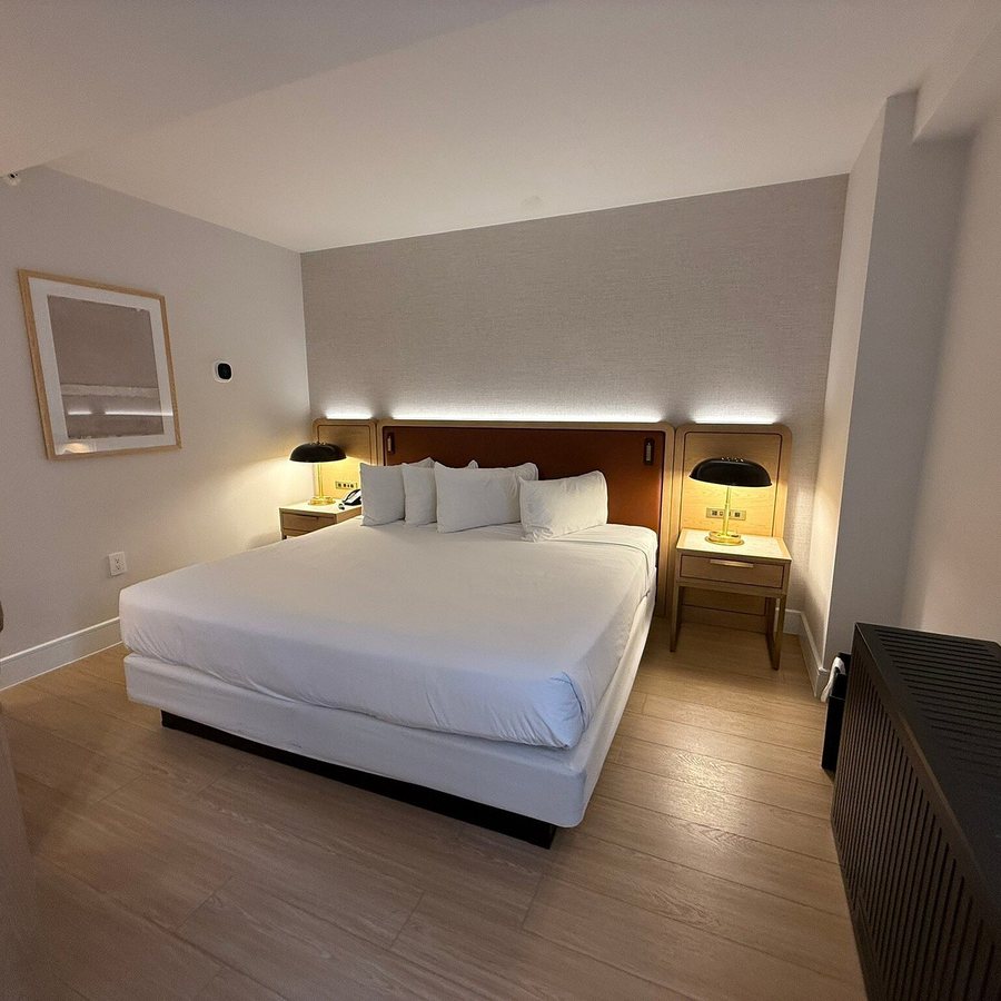 Aura Hotel Times Square New York City New York — Guest room