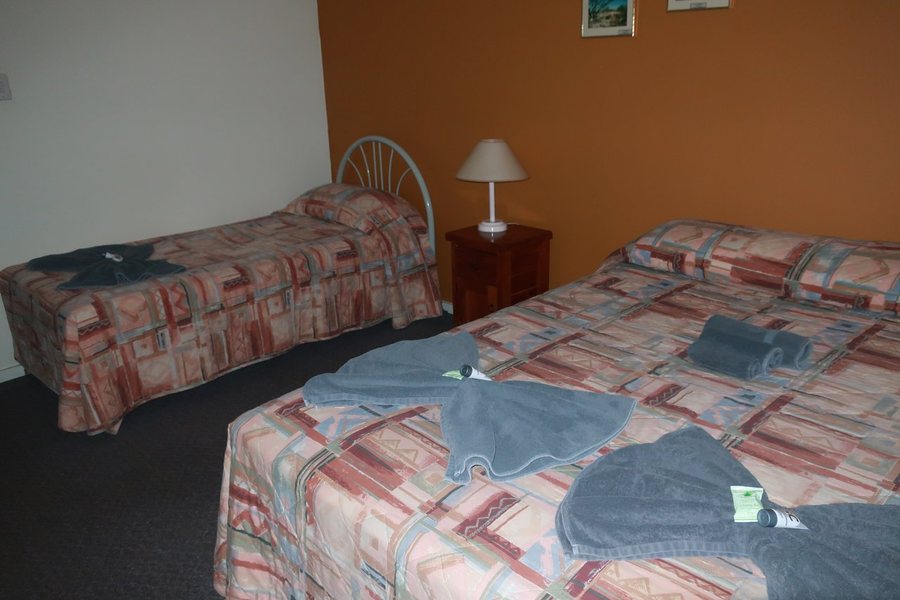 Auski Motel — Guest room
