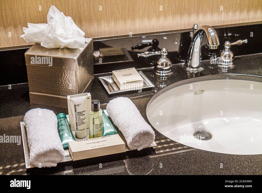 Avalon Resort — Bathroom