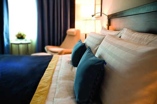 AVANI Deira Dubai Hotel — Guest room