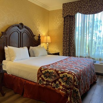Ayres Hotel Manhattan Beach Hawthorne — Guest room