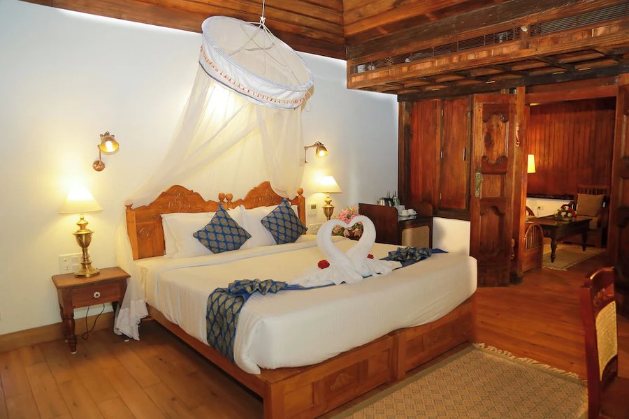 AyurSoma Ayurveda Royal Retreat — Guest room