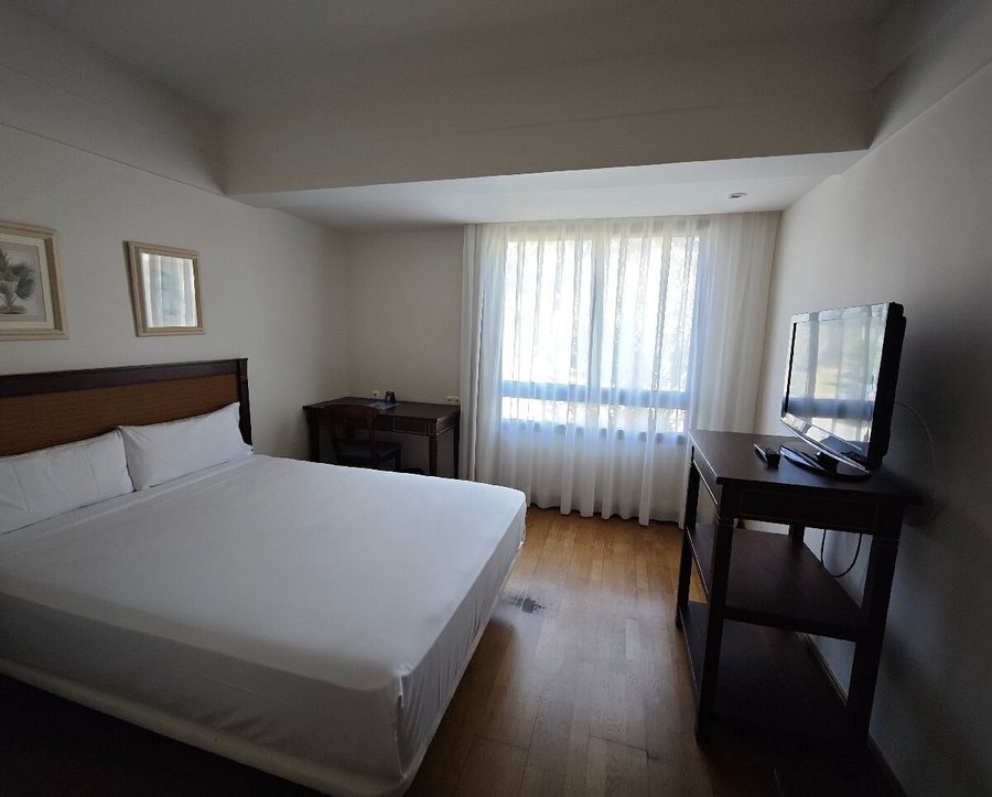 AZZ Guadacorte Campo de Gibraltar Hotel — Guest room