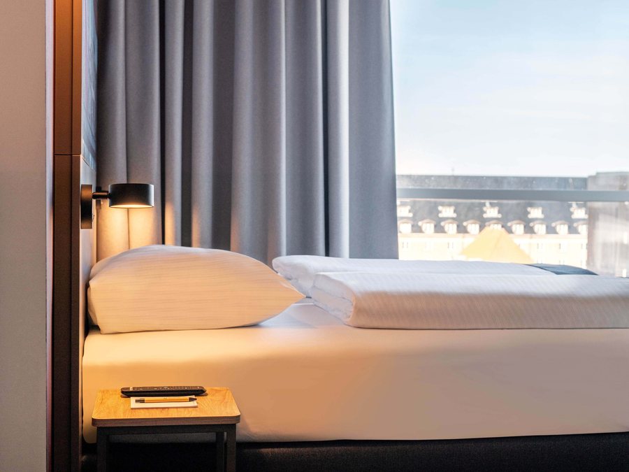 B b Hotel Berlin City ost — Guest room