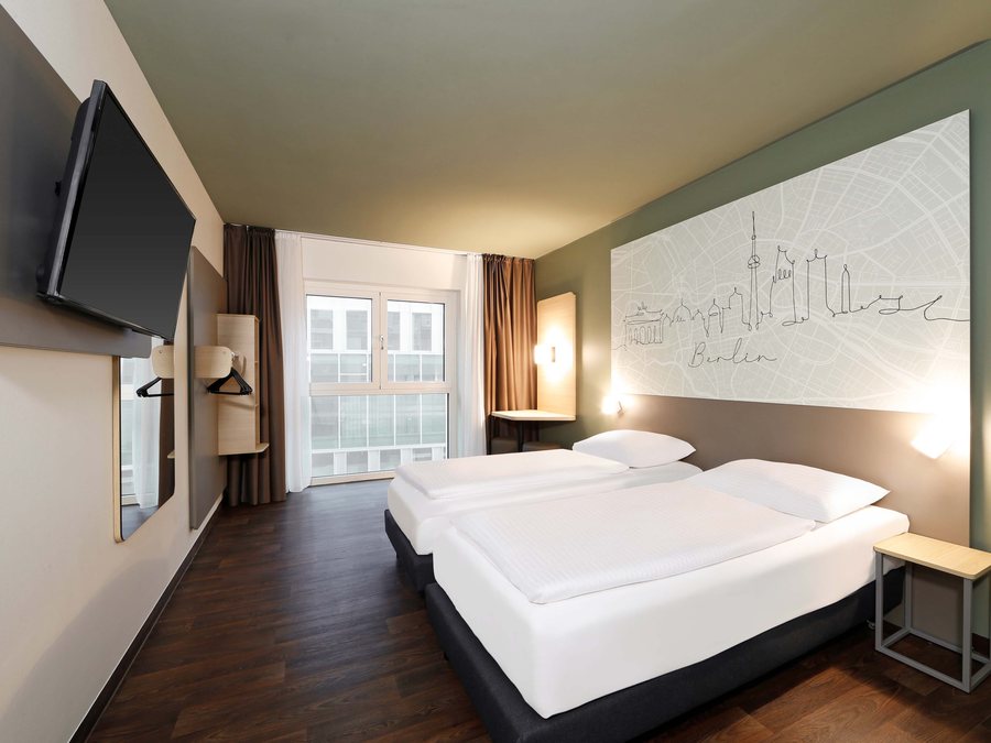 B b Hotel Berlin mitte — Guest room