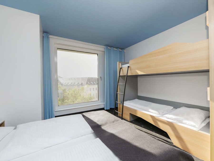 B b Hotel Berlin tiergarten — Guest room