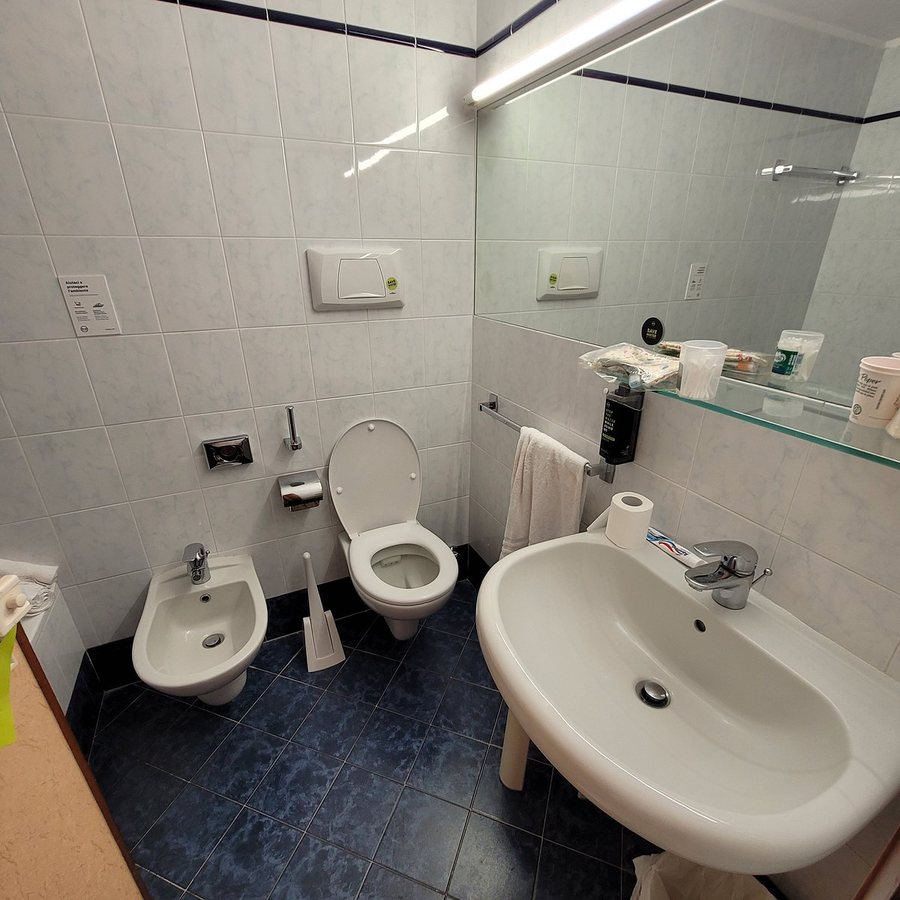 B b Hotel Borgaro Torinese — Bathroom
