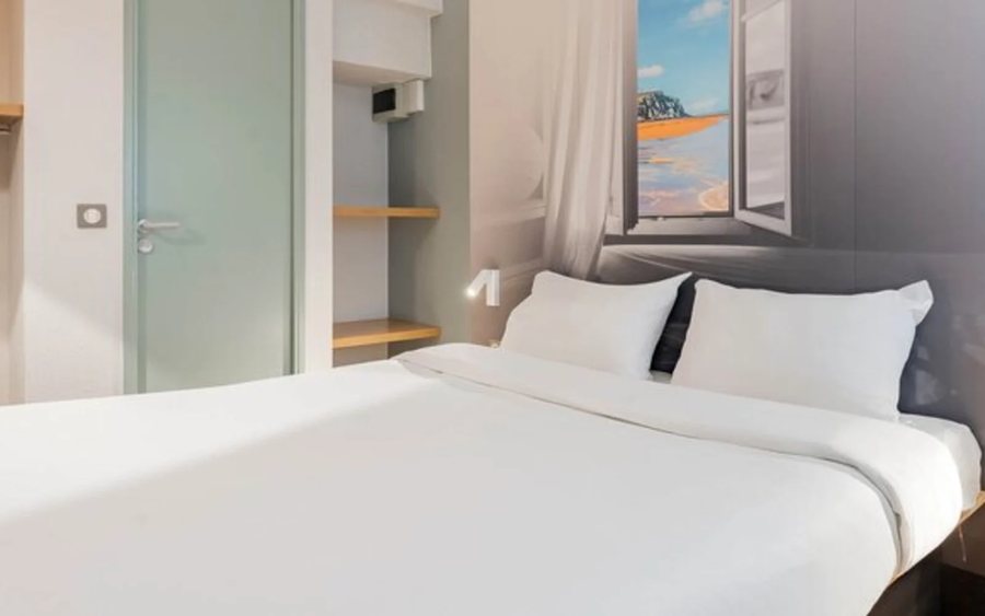 B B HOTEL Calais Coquelles Tunnel sous la Manche — Guest room