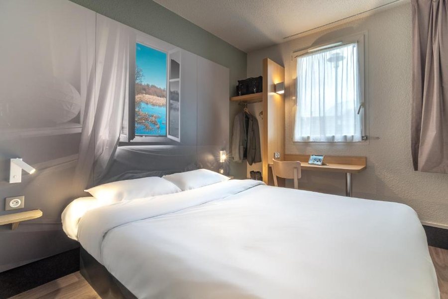 B B Hotel Chateauroux Deols — Guest room