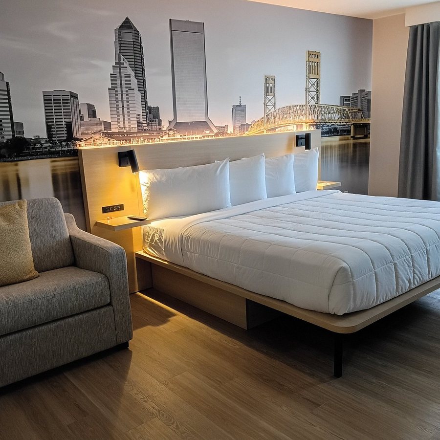 B B HOTEL Jacksonville Airport — Guest room