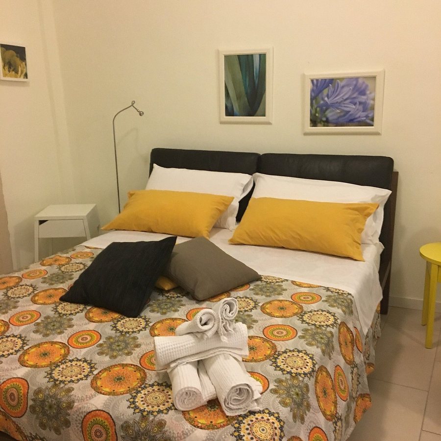 B B Mondello — Guest room