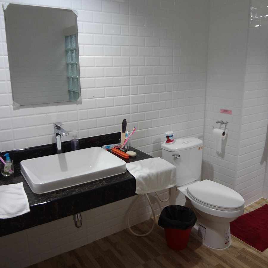 Baan Chart — Bathroom