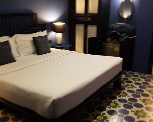Baan Chart — Guest room