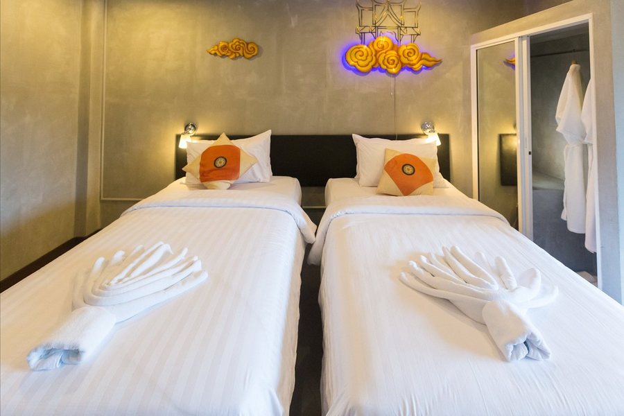 Baan Kamala Fantasea Hotel — Guest room