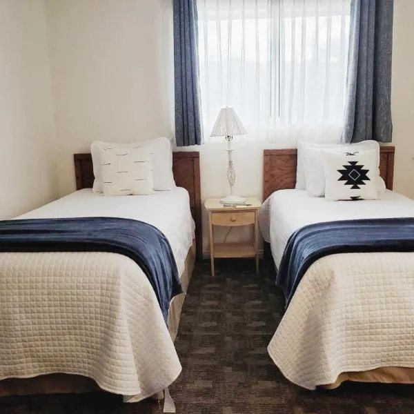 Baby Quail Inn — Guest room