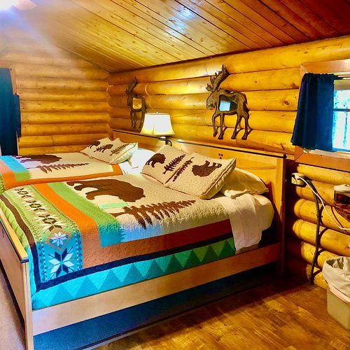 Backwoods Lodge — Guest room
