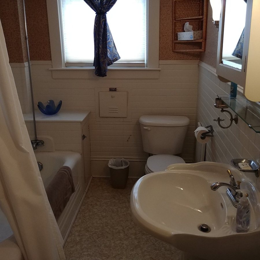 Bad Rock Bed and Breakfast — Bathroom