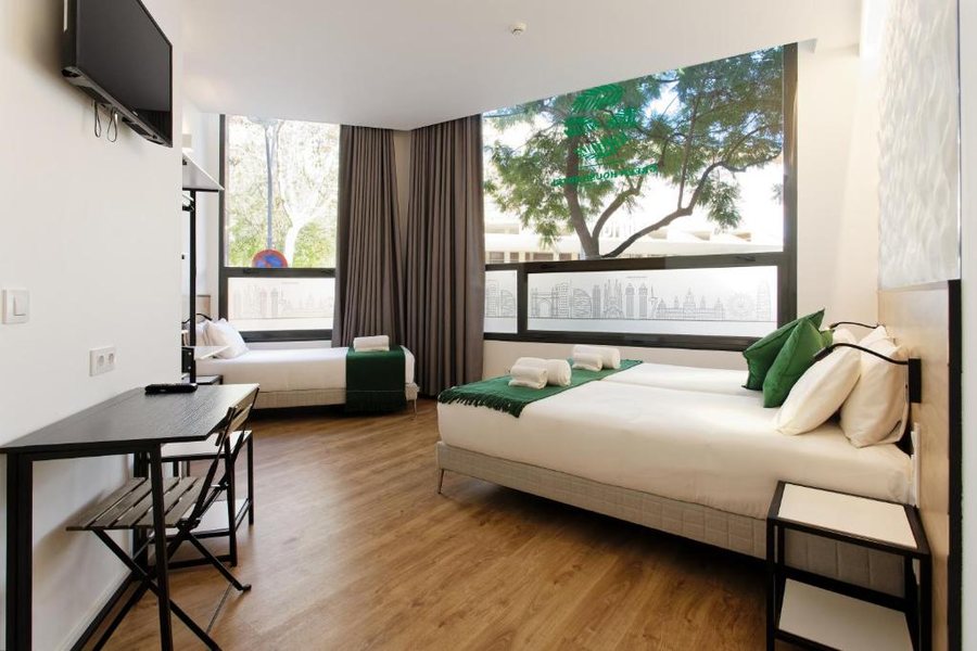 Bailen Green House Barcelona Catalonia — Guest room