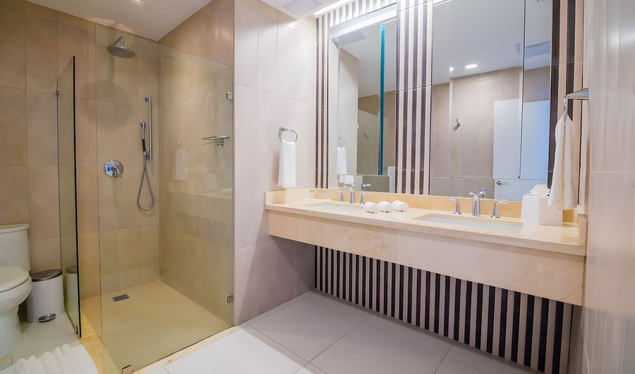 Bakour Punta Cana Suites — Bathroom