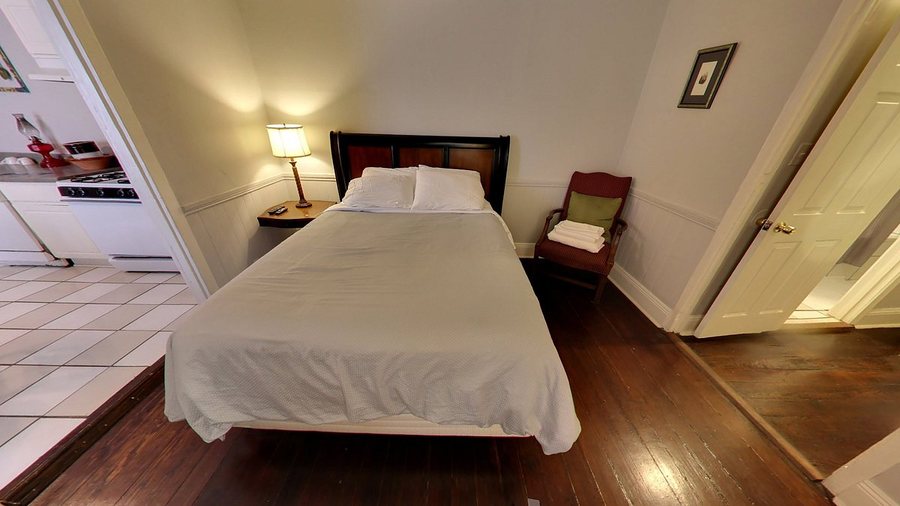 Balcony Guest House — Guest room