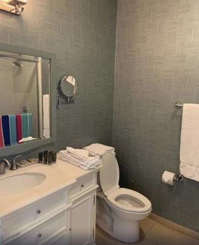 Ballard s Beach Resort — Bathroom