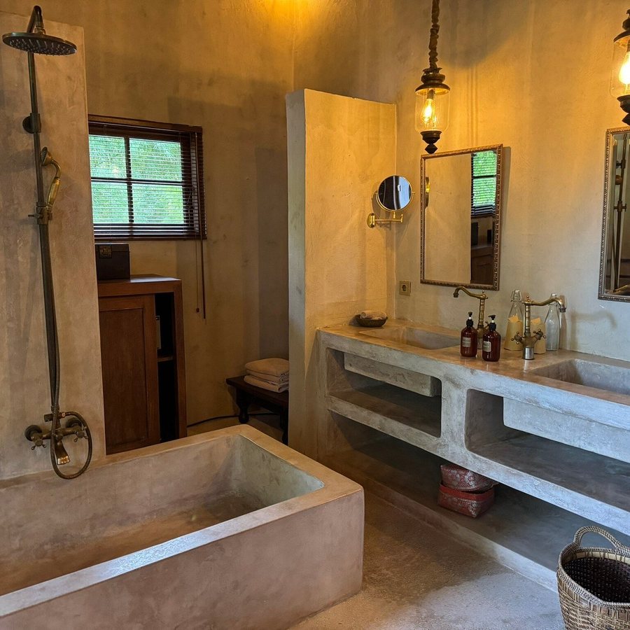 Balquisse Heritage Hotel — Bathroom