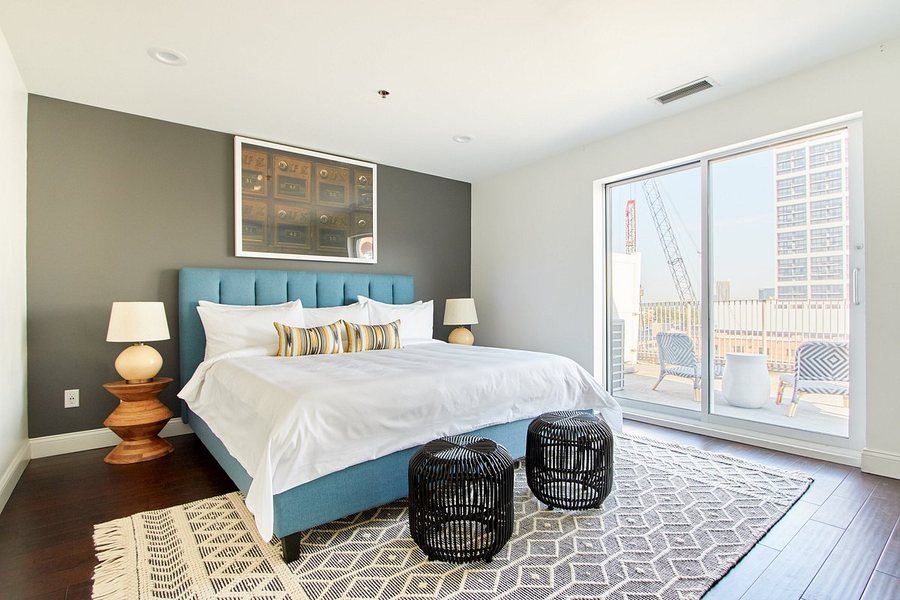 Baltimore Place — Guest room