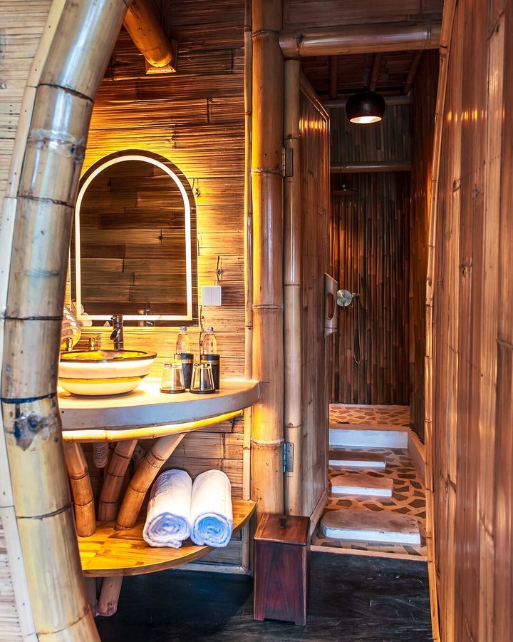 Bambootel Sawah View — Bathroom