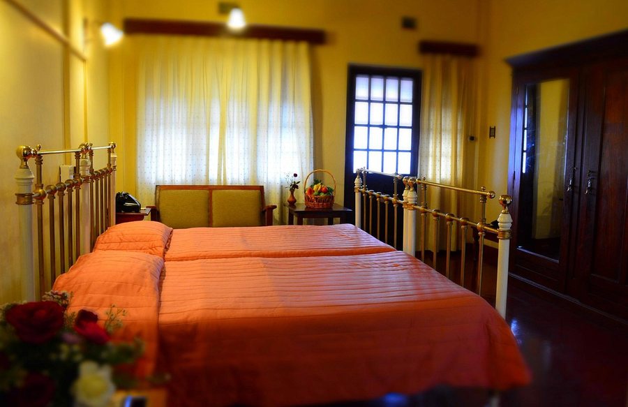 Bandarawela Hotel — Guest room
