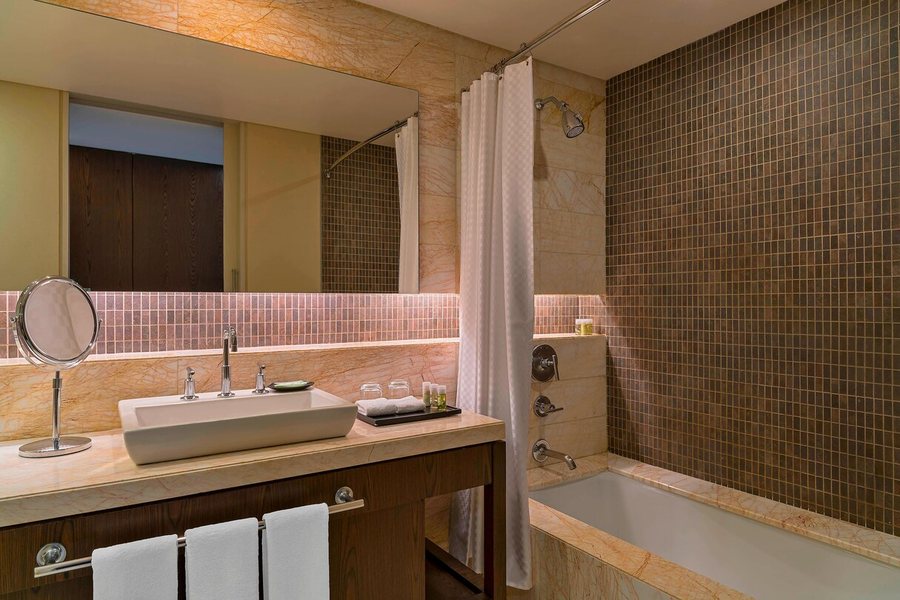 Barcelo Mexico Santa Fe — Bathroom