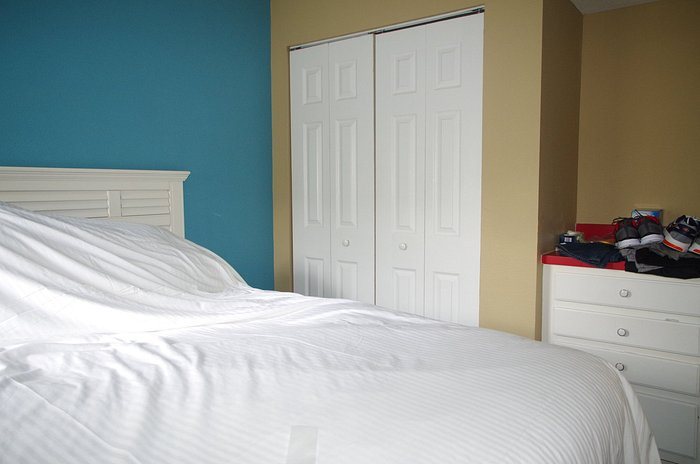 Barefoot n Resort — Guest room