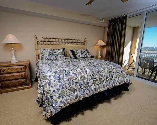 Barefoot Resort Yacht Club — Guest room