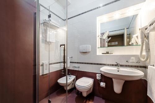 Barion Hotel Congressi — Bathroom