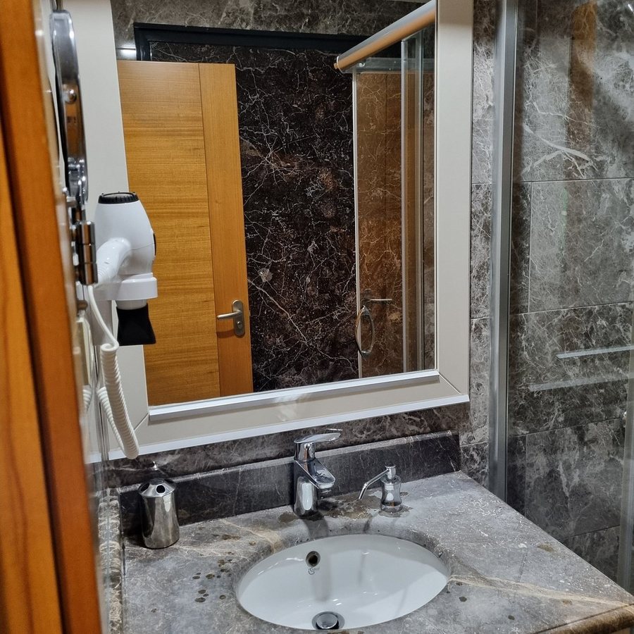 Baron Hotel Spa Istanbul — Bathroom
