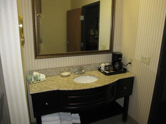 Barons Creekside — Bathroom